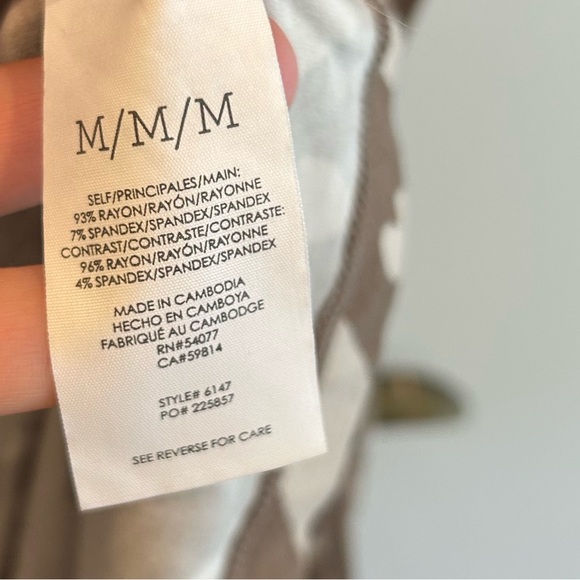 Cabi Swoon Dress Tan Cream Faux Wrap Fit & Flare Tiered Skirt Style #6147 Size M - Picture 5 of 10